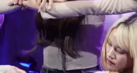 타이트한 뒤태 라인 츄