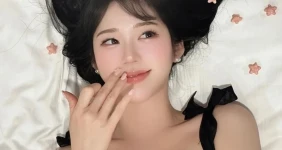 러블리한 속옷 모델