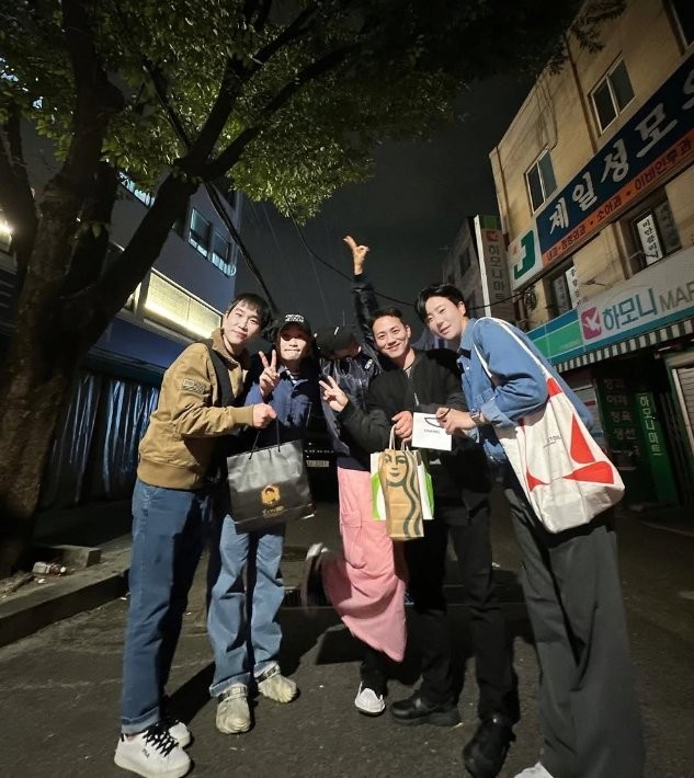 20년만에 만났다는 몽정기 배우들.jpg-3