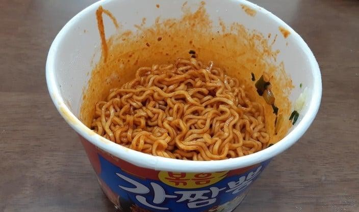 군대 매점에서만 매년 30억원 이상 판매된다는 라면..jpg-8