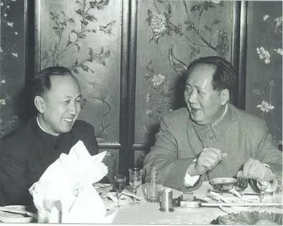 중국 인민 수천만을 굶겨죽이는데 일조한 대학 교수