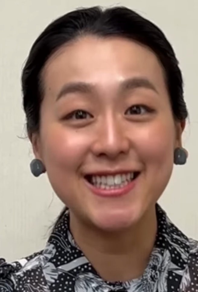 한때는 김연아 라이벌... 35살 아사다 마오 근황-2