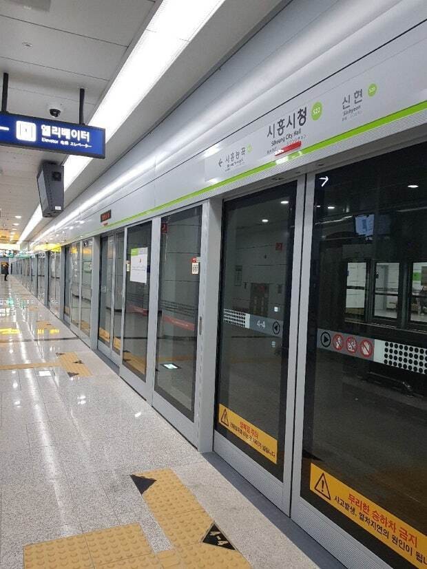 전국 지하철 노선 승강장 사진-16
