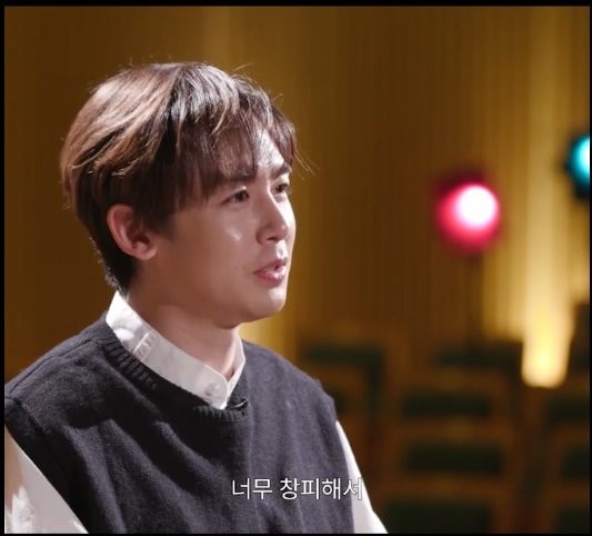 본인은 오직 얼굴 하나로 데뷔했다는 아이돌-6