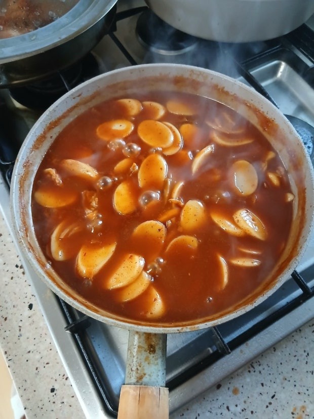 진짜 호불호 갈리는 떡볶이-2
