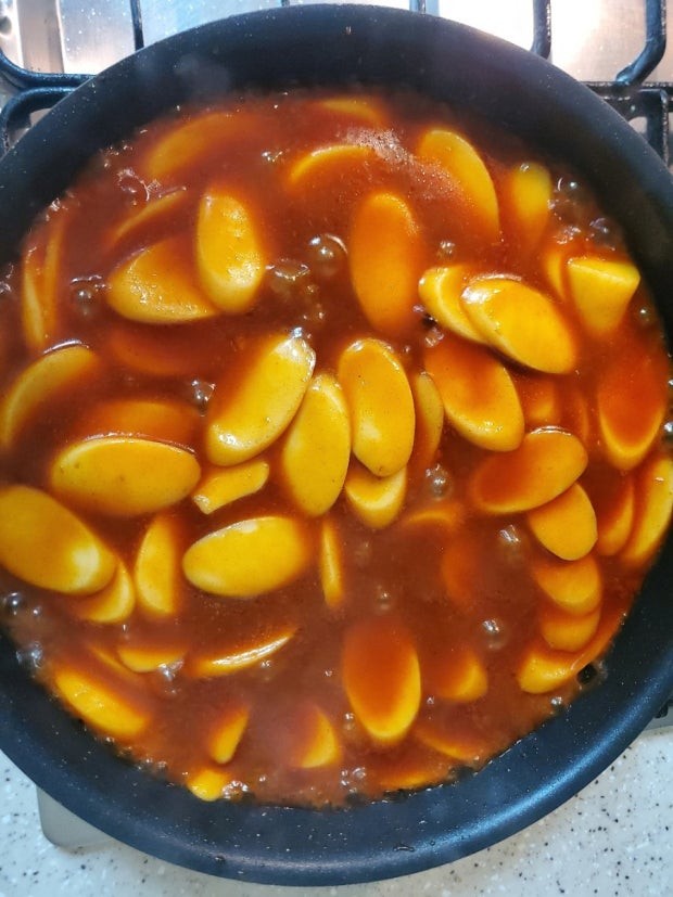 진짜 호불호 갈리는 떡볶이-6