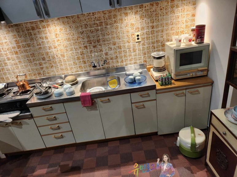 ​​서초80년대 부자의삶 TV가 전자렌지 4분의1 크기?-3