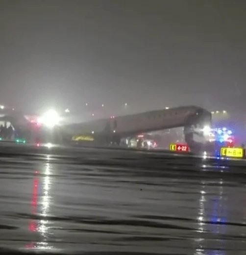 뉴욕 라과디아 공항 대형사고 발생 ㄷㄷ
