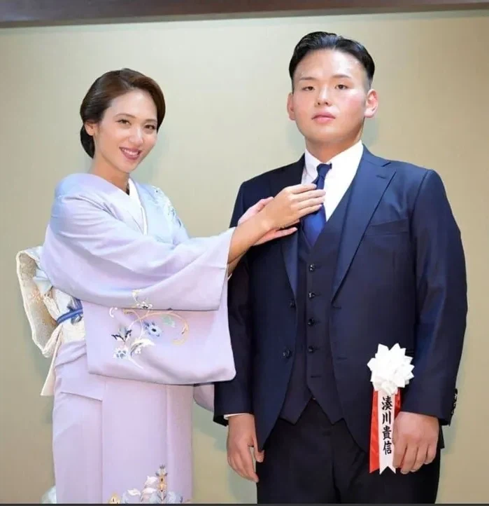 고도비만 스모 선수의 결혼 전 & 후-2