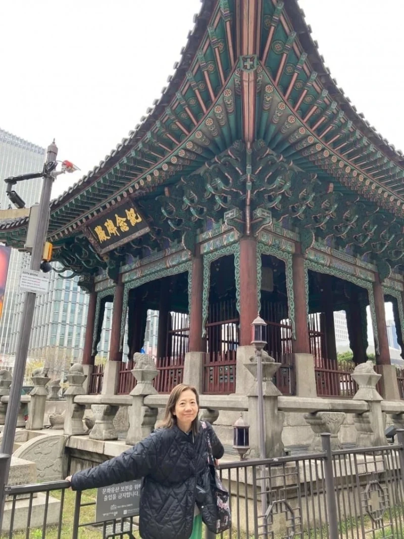 34년 전 한국에서 사진을 찍은 일본 여성-4