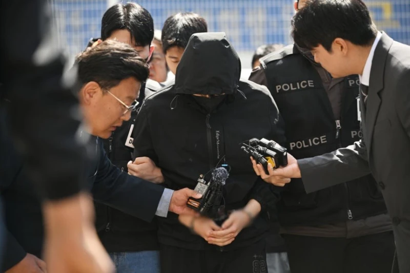 여고생 살해범, 식칼 2개 들고 이틀 전부터 배회-2