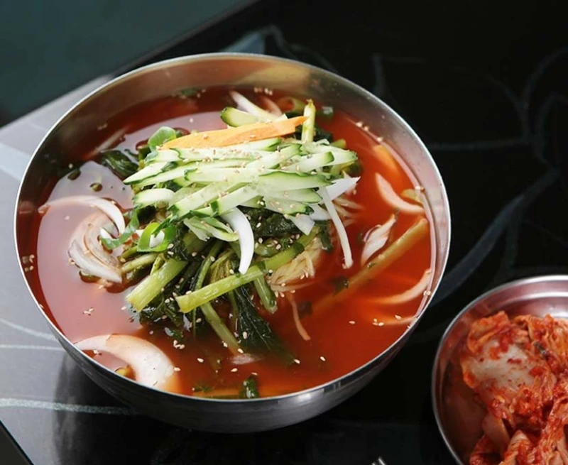 냉면계의 서자같은 냉면