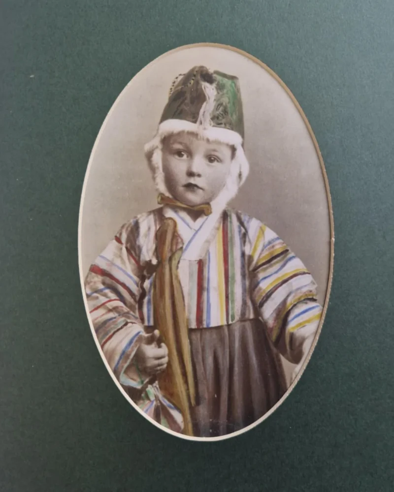 스코틀랜드에 있다는 1920년대 한복 -5