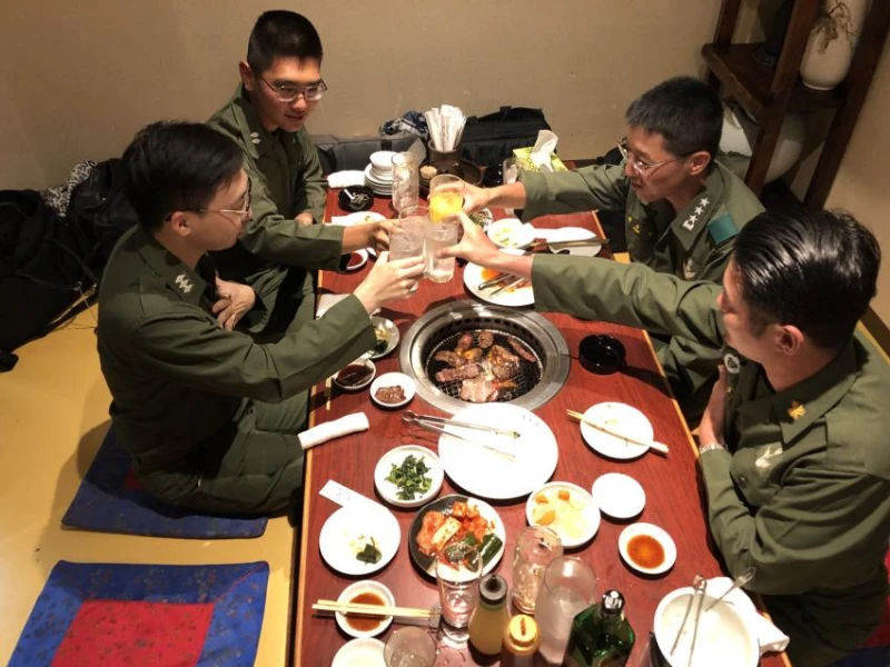 한국군 코스프레한 일본인들-4