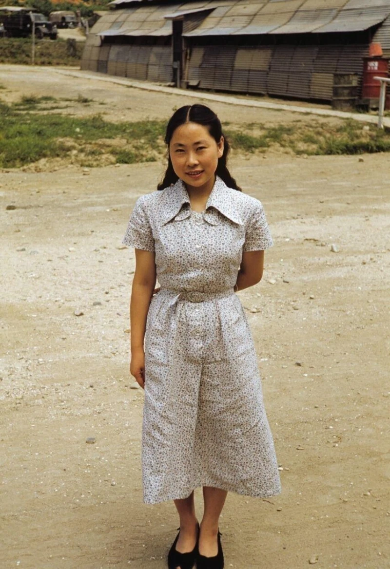 1952년 젊은 한국 여성들 모습.jpg-2