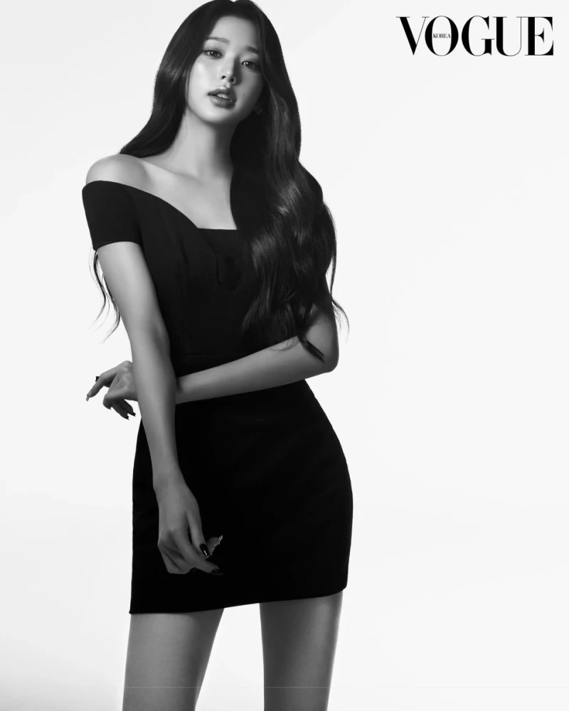 아이브 장원영 화보.JPG-7