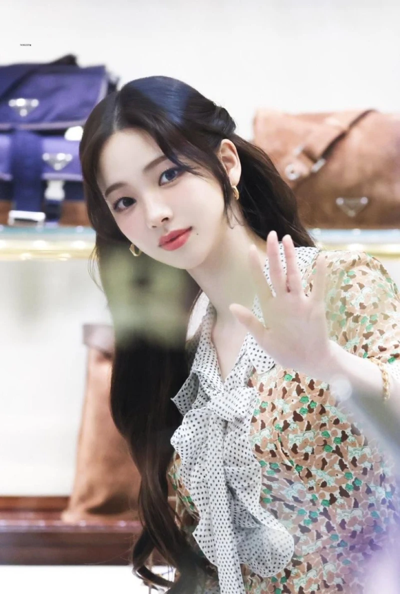 3년 연속 프라다 앰버서더 카리나-15