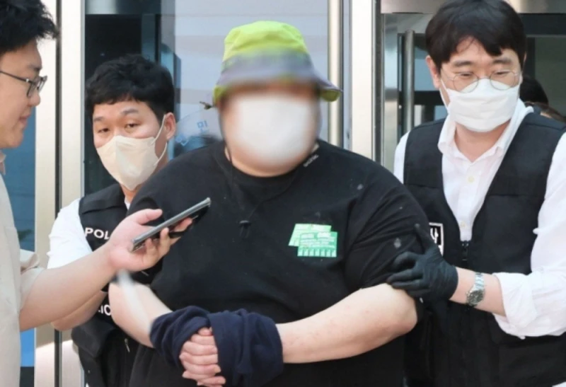 "50명 죽인다" 서울역 칼부림 예고 30대 2심도 징역10월 -4