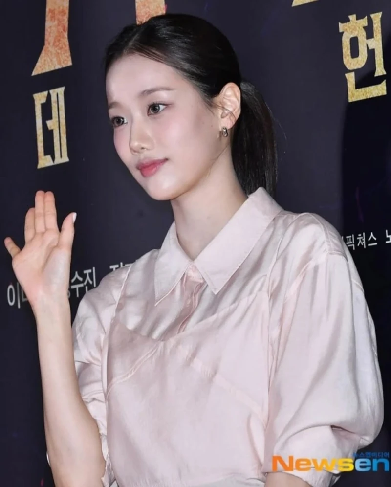 곽튜브도 홀려 버린 그녀... 이나은 근황-9