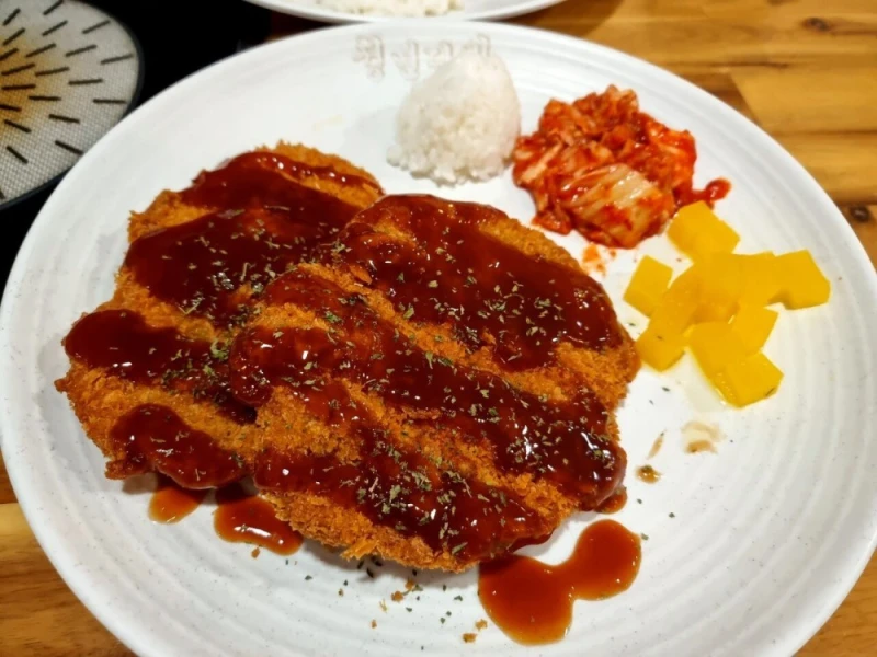 경양식 돈까스 흰쌀밥 근본은 솔직히 이거지-6