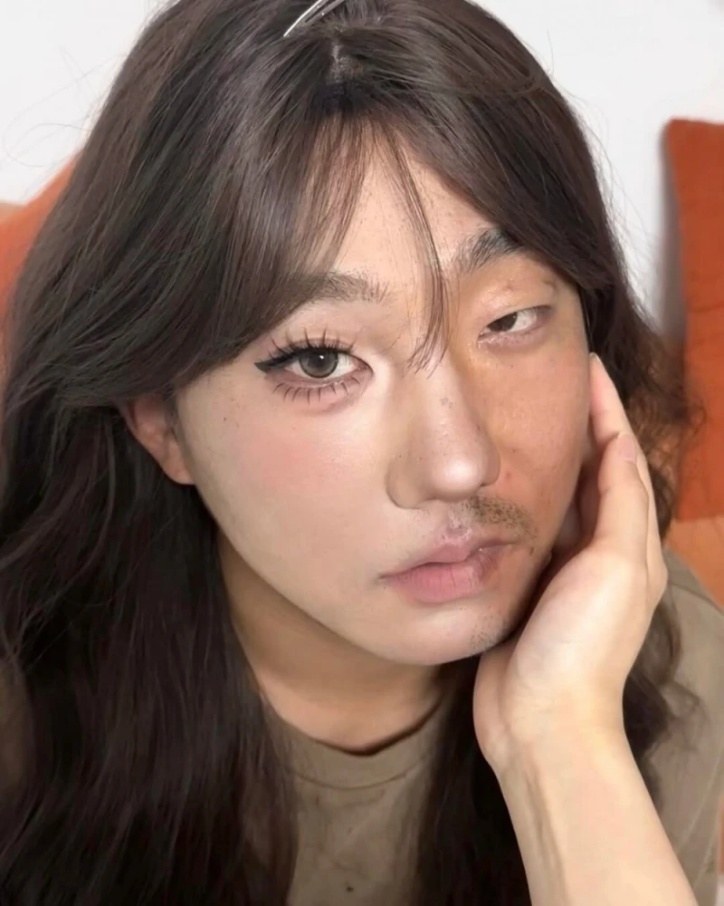 여자들이 하는 메이크업이 얼마나 사기인지 알아보자-3
