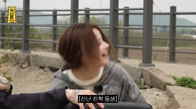 남자 래퍼한테 오늘부터 친오빠 하라고 선언한 여돌-18