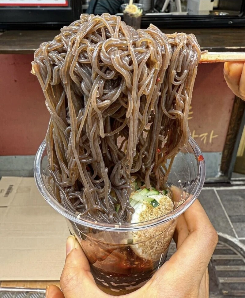 4,000원짜리 컵냉면이라고 함-3