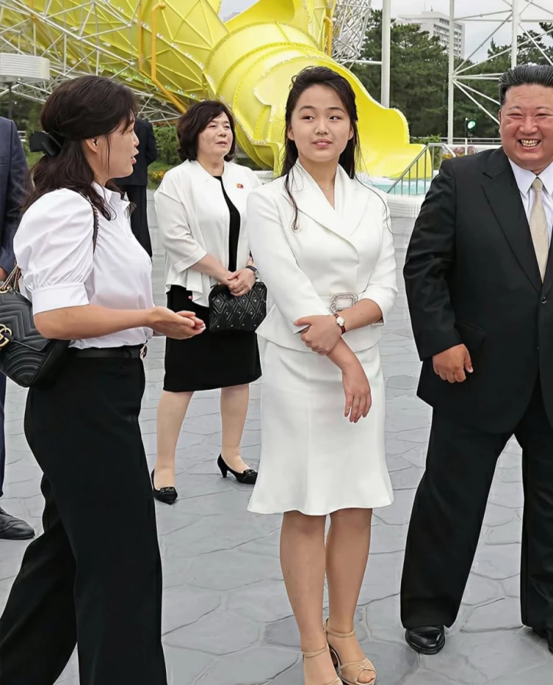 김정은 패밀리 최신 근황 사진