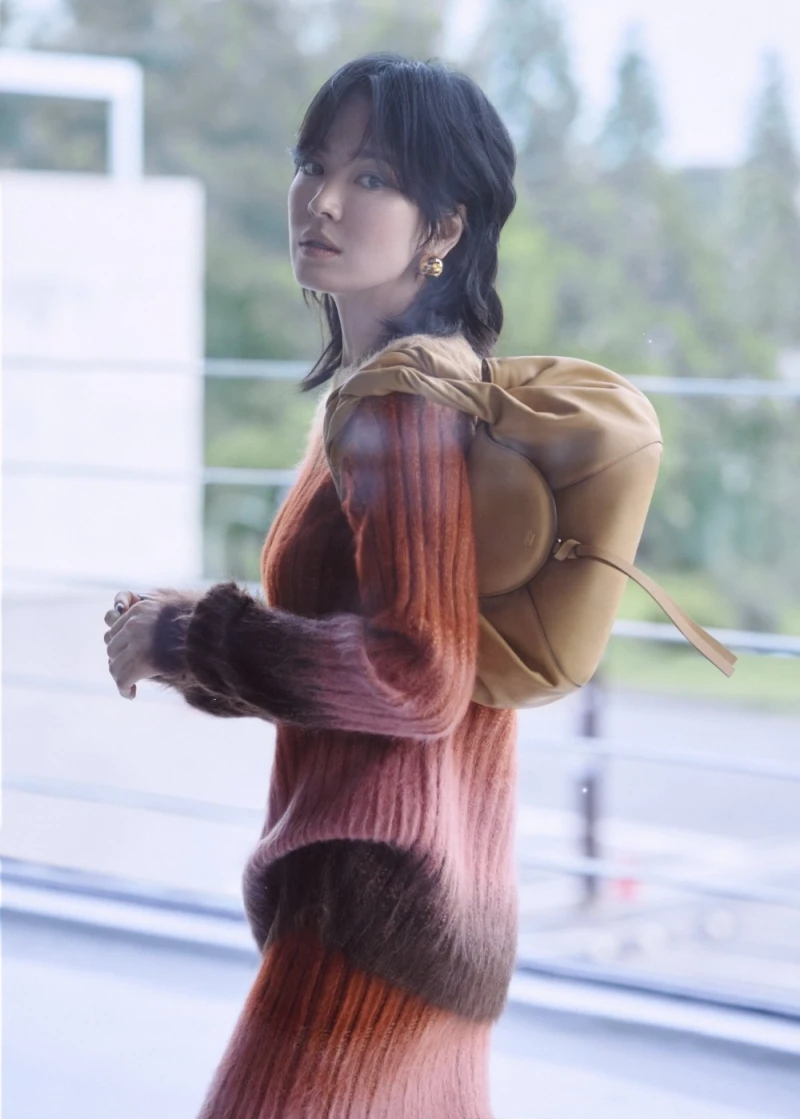 울프컷 한 오늘자 송혜교-4