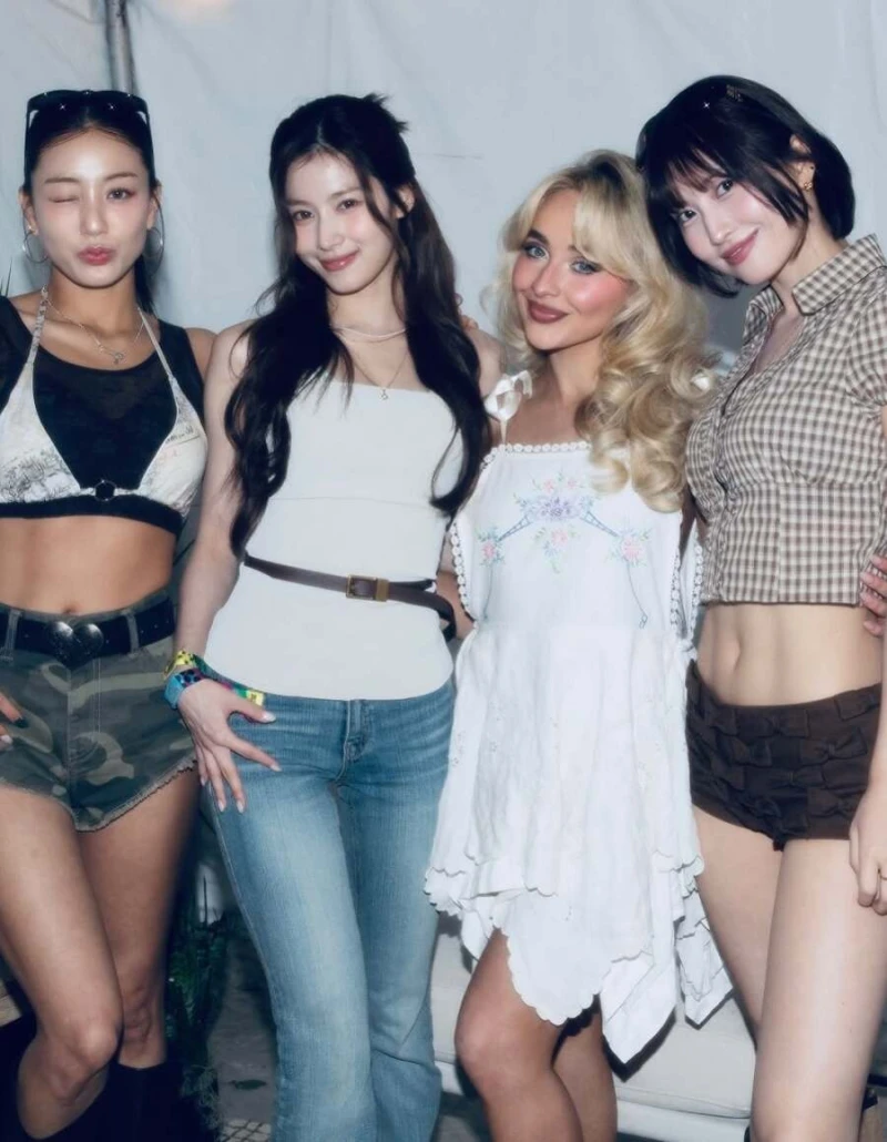 트와이스 지사모와 사브리나 카펜터