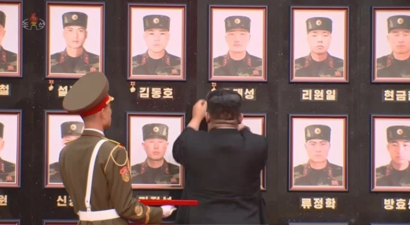 북한, 러시아 파병 군인 전사자들 모습 공개 -22