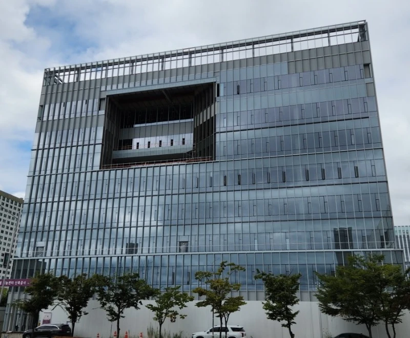 송도 건설중인 기업 사옥들-4