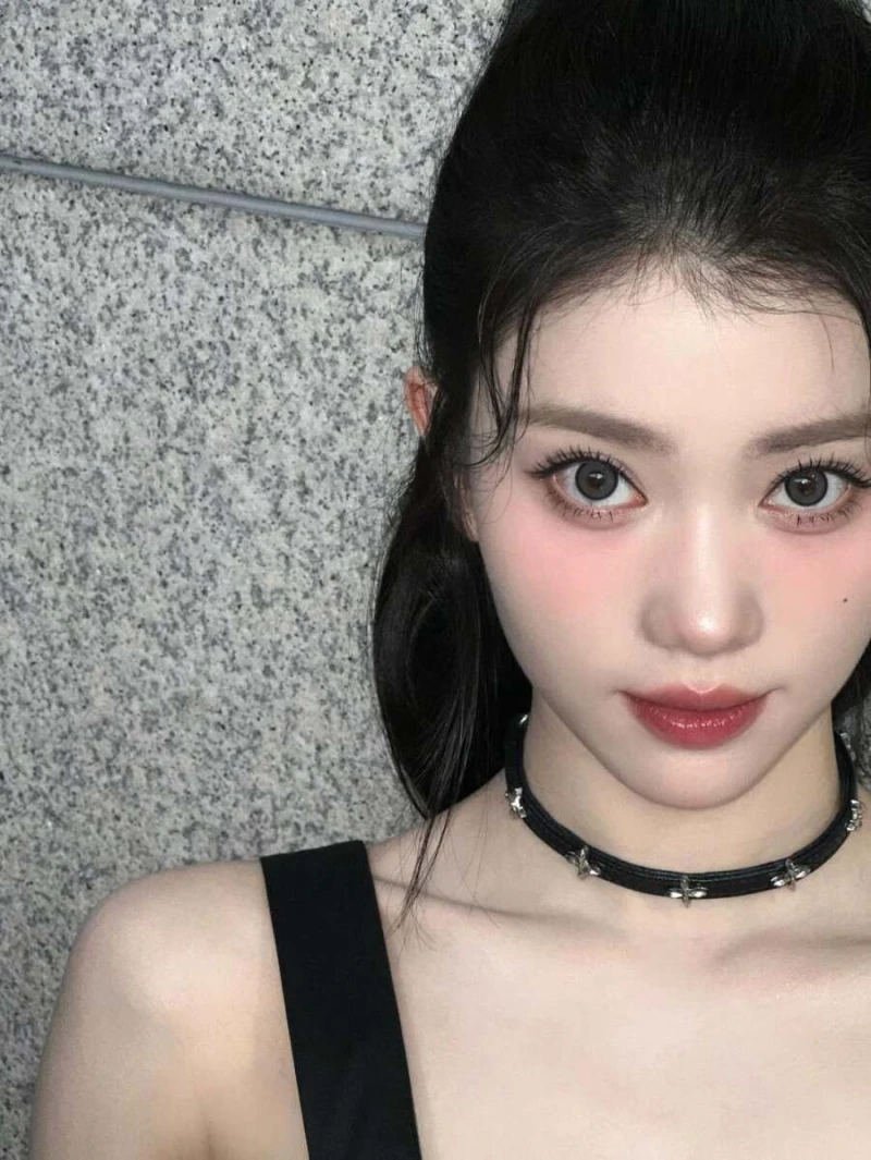 눈이 진짜 예쁘게 크다는 여돌-5