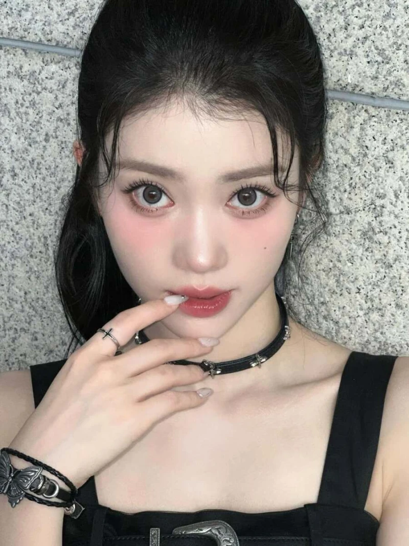 눈이 진짜 예쁘게 크다는 여돌-6