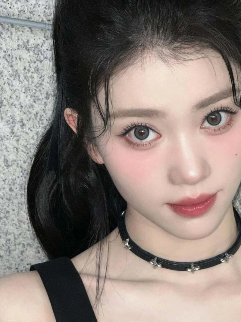 눈이 진짜 예쁘게 크다는 여돌-7