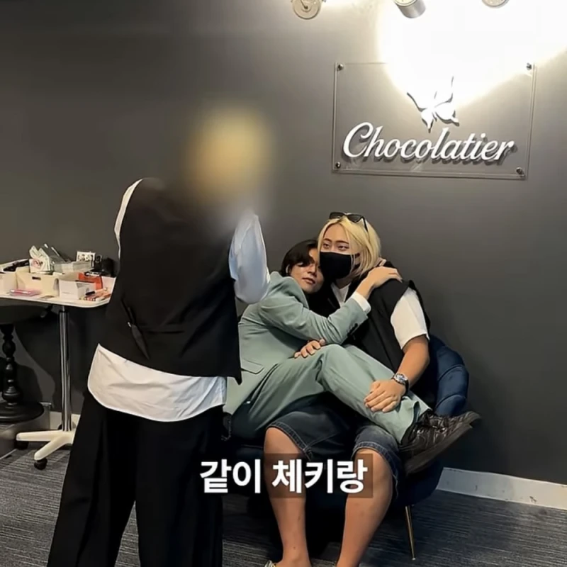 한국에 생겼다는 일본 호스트 컨셉 카페-7
