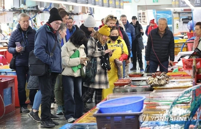 2025년 한국 찾은 관광객 '역대 최대' 유력 ㄷㄷ