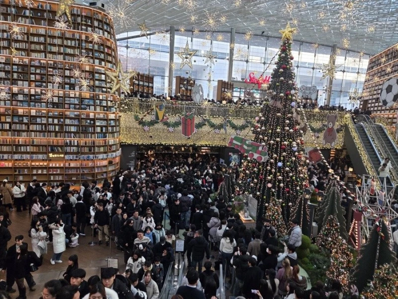 실시간 코엑스 인파 근황 ㄷㄷ-6