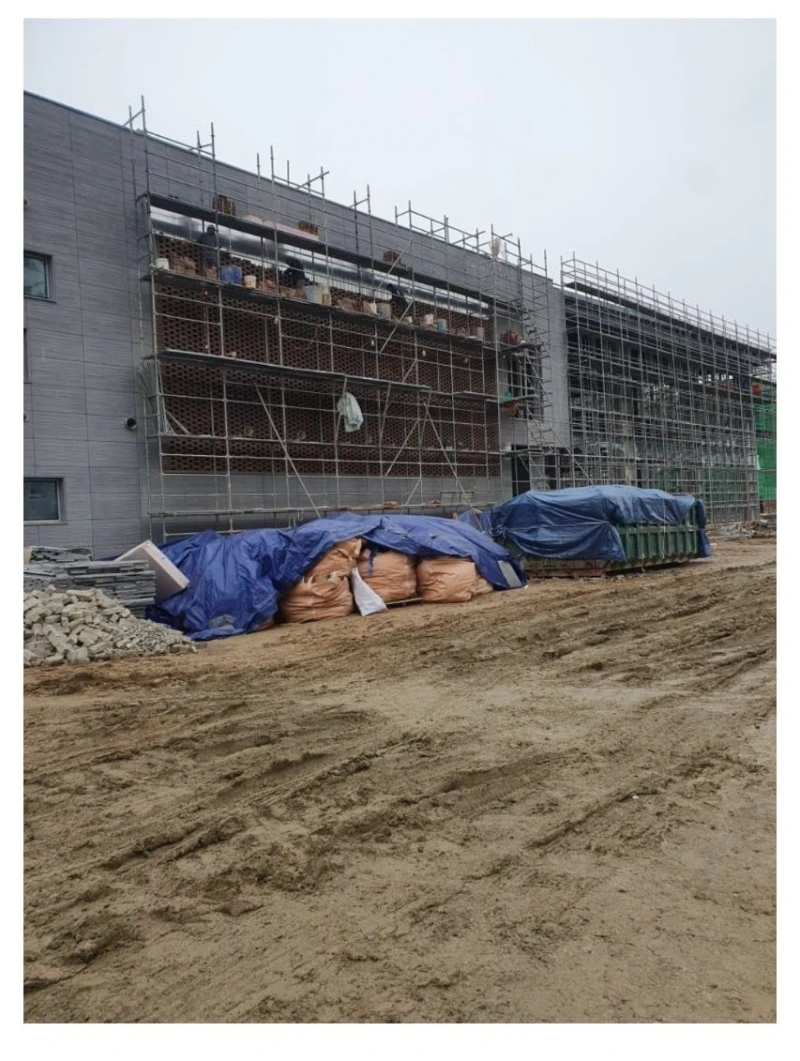 노가다 하러 갔다가 추노하고 온 디씨인