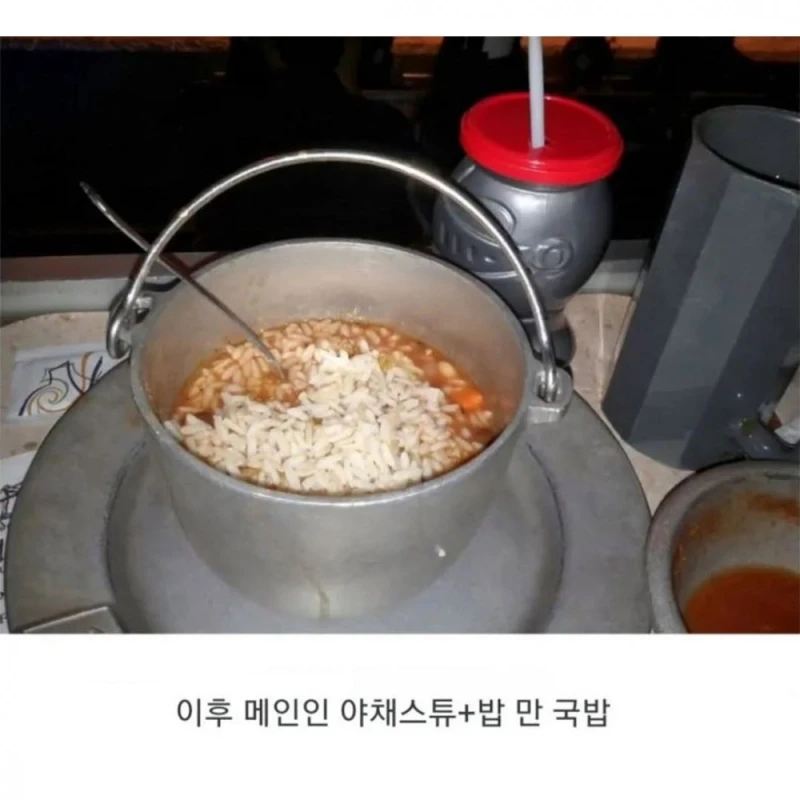 중세컨셉 제대로인 식당-3
