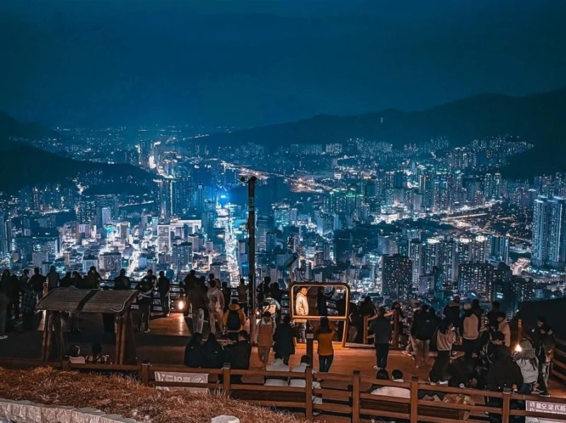 요즘 외국인들에게 가장 뜨거운 한국 풍경-8