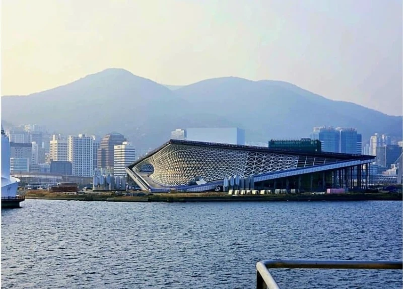 요즘 부산역 가서 놀라는 이유-3