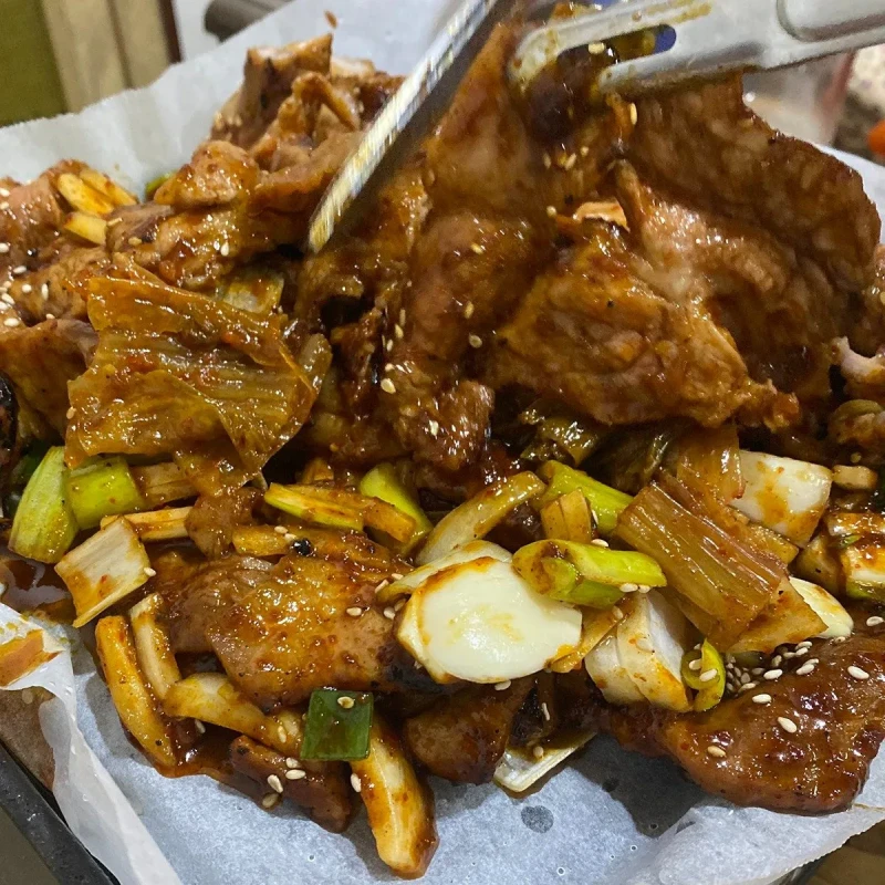 광주의 식당에서 묵은지 김치에 매료된 일본인 