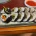 일본 한식당에서 김밥을 먹으면 반찬으로 김을 준다.