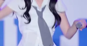 교복 스타일 오마이걸 유빈