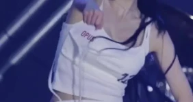 트리플에스 나경 은근한 곡선